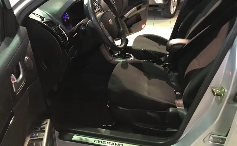 Geely Emgrand EC7