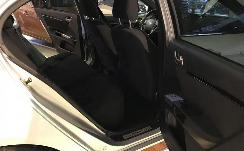 Geely Emgrand EC7