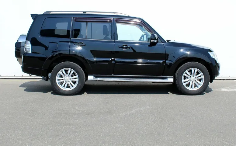 Mitsubishi Pajero IV Рестайлинг 1