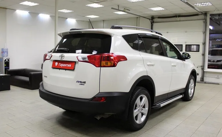 Toyota RAV 4 IV (CA40)