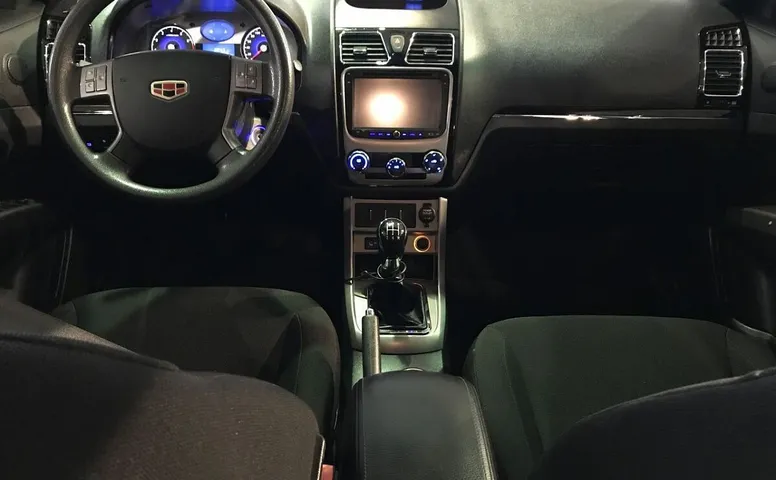 Geely Emgrand EC7