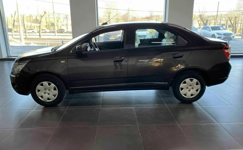 Chevrolet cobalt ii рестайлинг