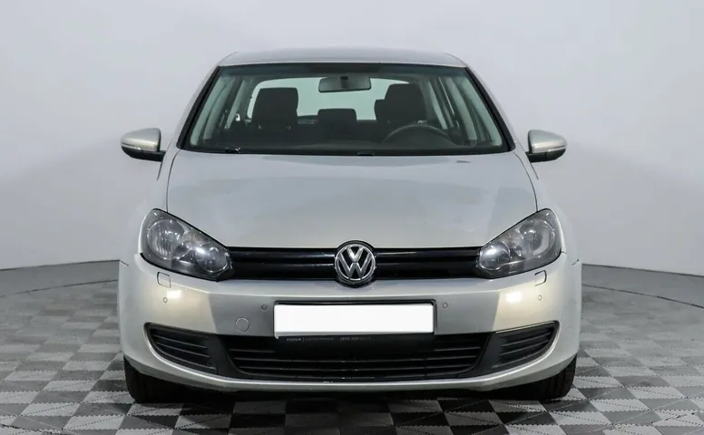 Volkswagen Golf VI