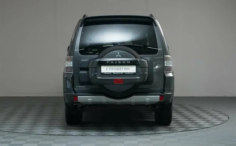 Mitsubishi Pajero IV Рестайлинг 1