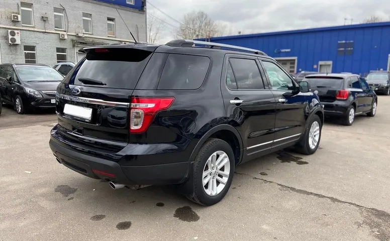 Ford Explorer V