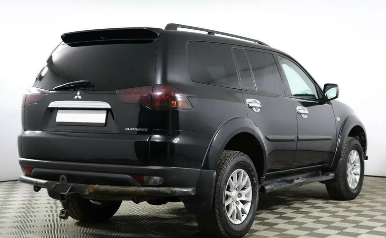 Mitsubishi pajero sport