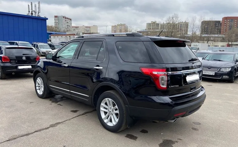 Ford Explorer V